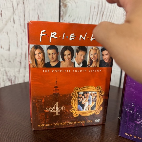 Friends inComplete Series DVD Set - Picture 5 of 11